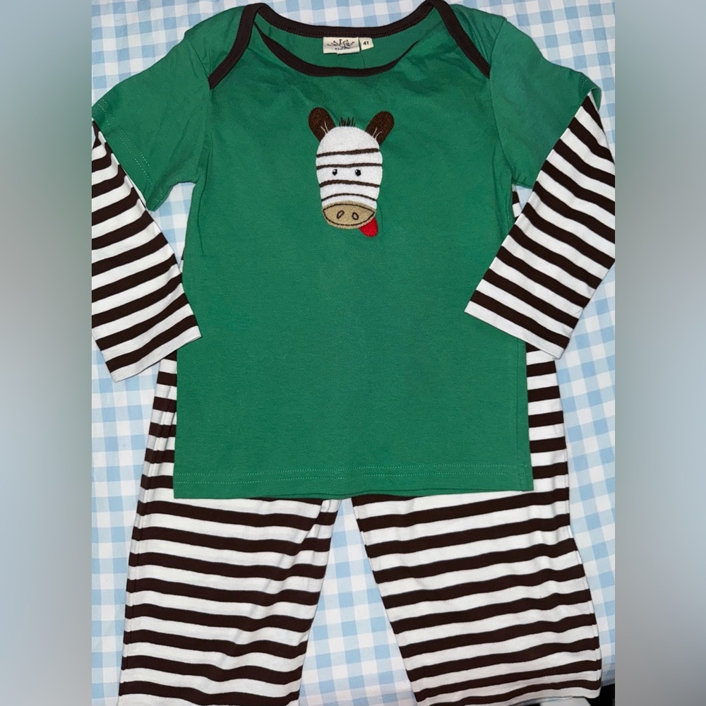 Luigi boutique Green Brown Zebra Kids outfit size 4T new